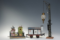 Märklin Bahnwärterhaus, Spatenbräu-GÃ¼terwaggon und Lampe in Spur 1